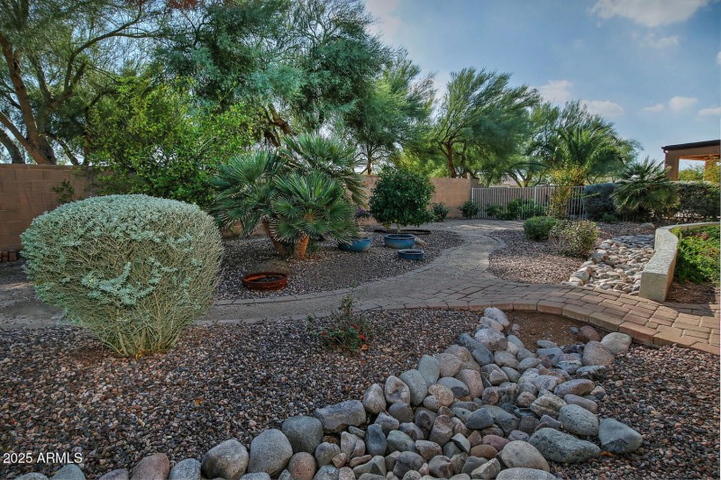 3652 W Saratoga Ct Florence AZ-large-038