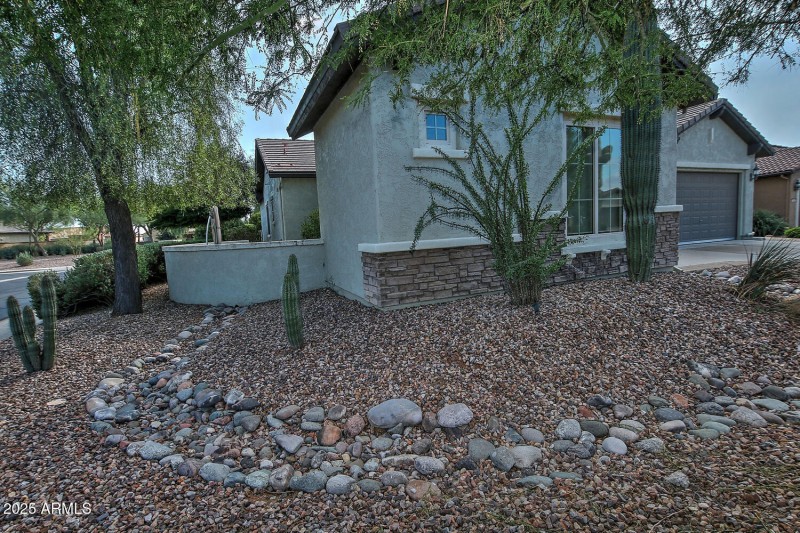 3652 W Saratoga Ct Florence AZ-large-042