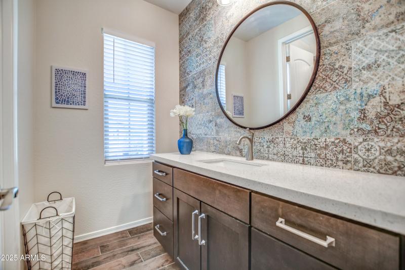 Hall Bath 2 Quartz & Double Sinks