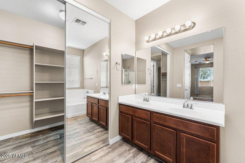 014_23-web-or-mls-dsc00265_763