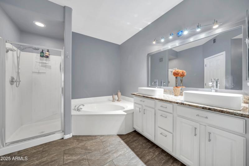 14000 N 94th St 1199-21