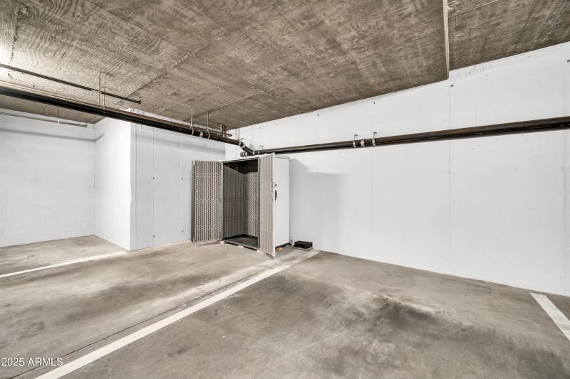 14000 N 94th St 1199-33