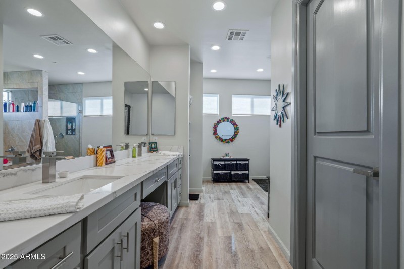 57-web-or-mls-11010 Buffalo Dr-41