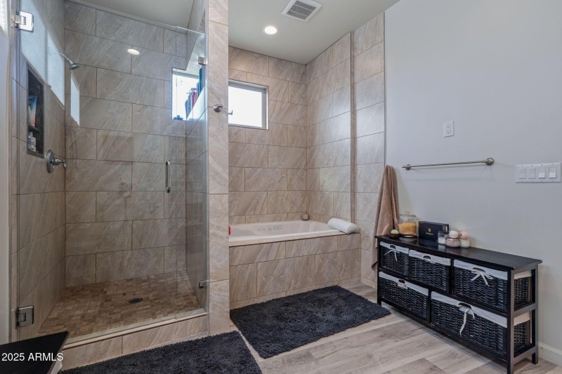 60-web-or-mls-11010 Buffalo Dr-44