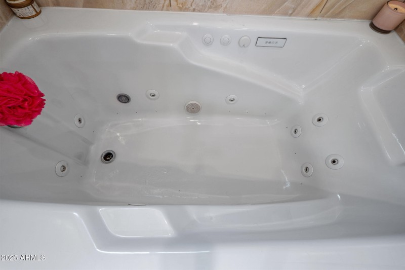 61-web-or-mls-11010 Buffalo Dr-46