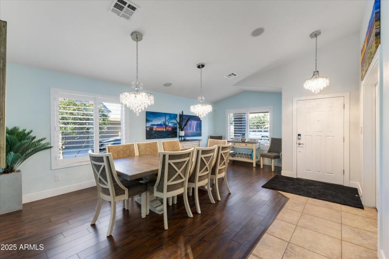 09-9867 W Harmony Ln