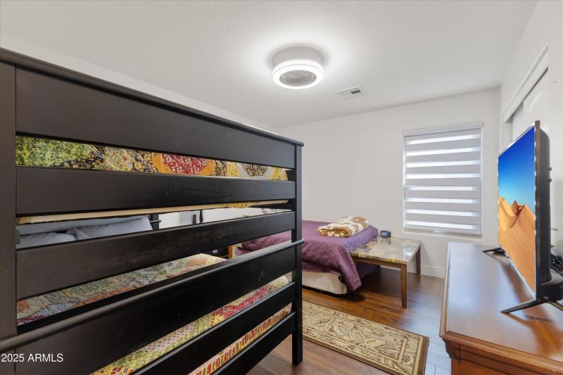 32-9867 W Harmony Ln