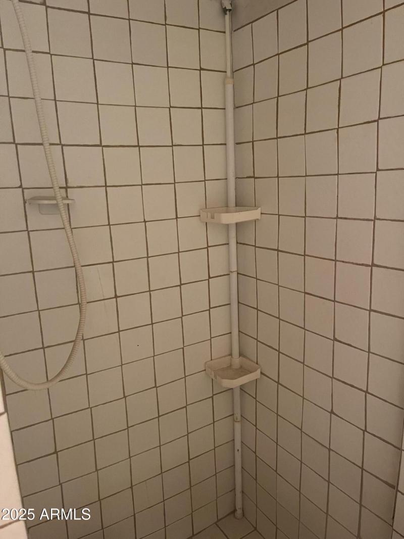 1201 W Hoover Bathroom 3