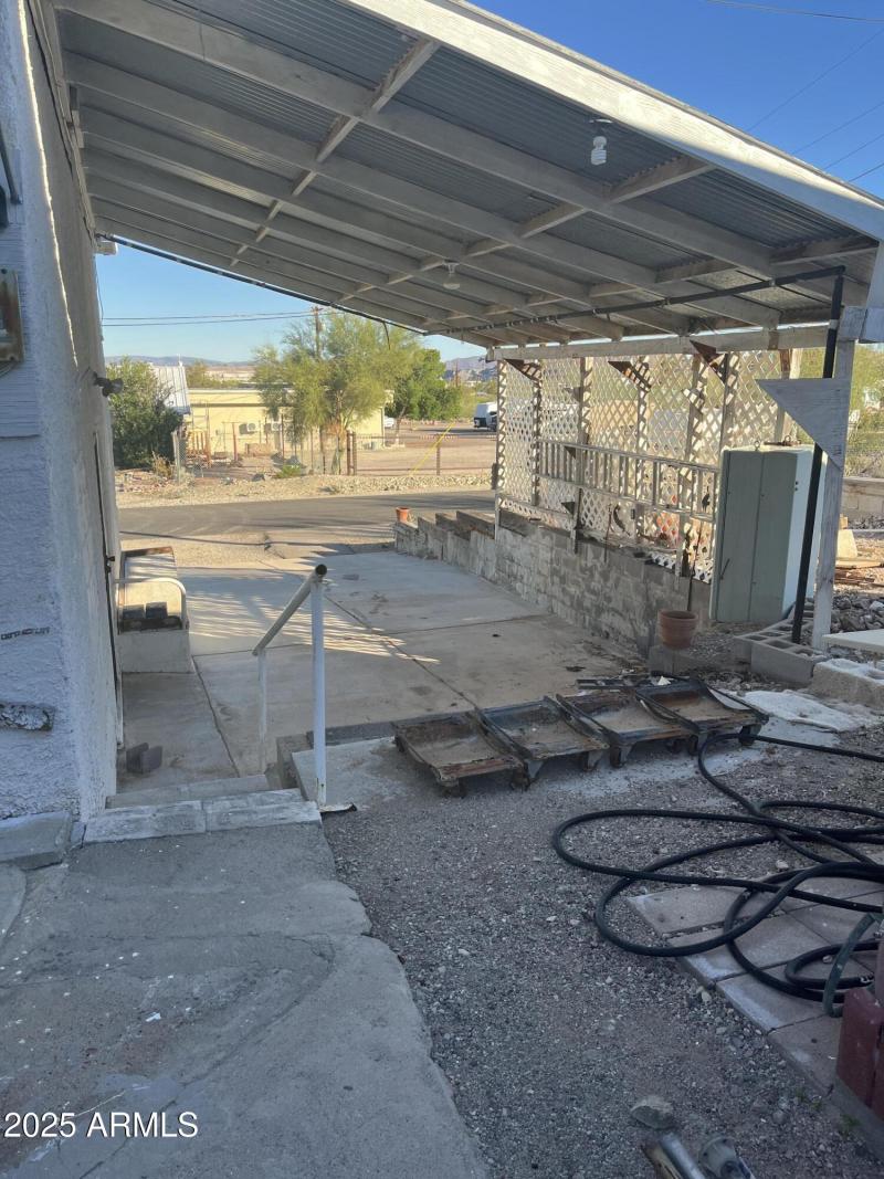 1201 W Hoover Rear Carport 1