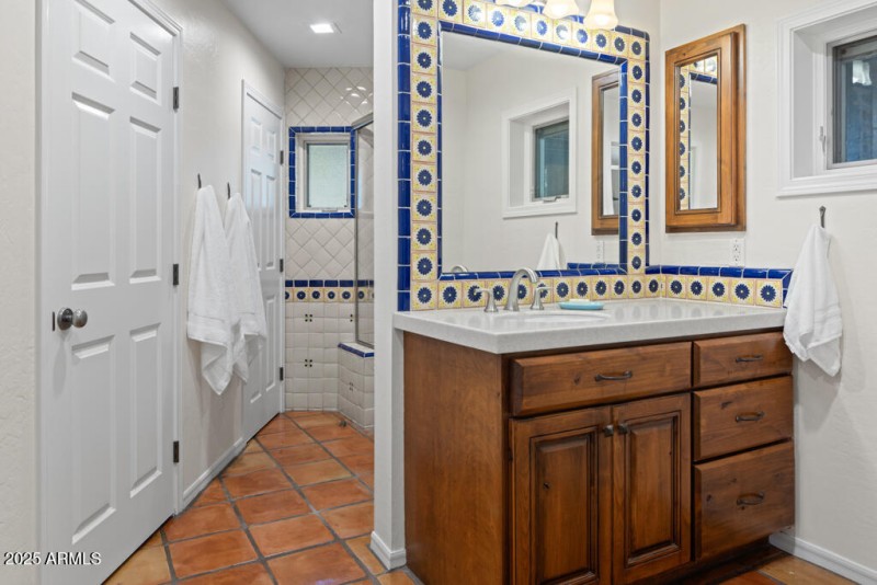 Jack N Jill Bathroom