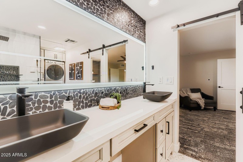 202 N Florence Ave - Web Quality - 025 -