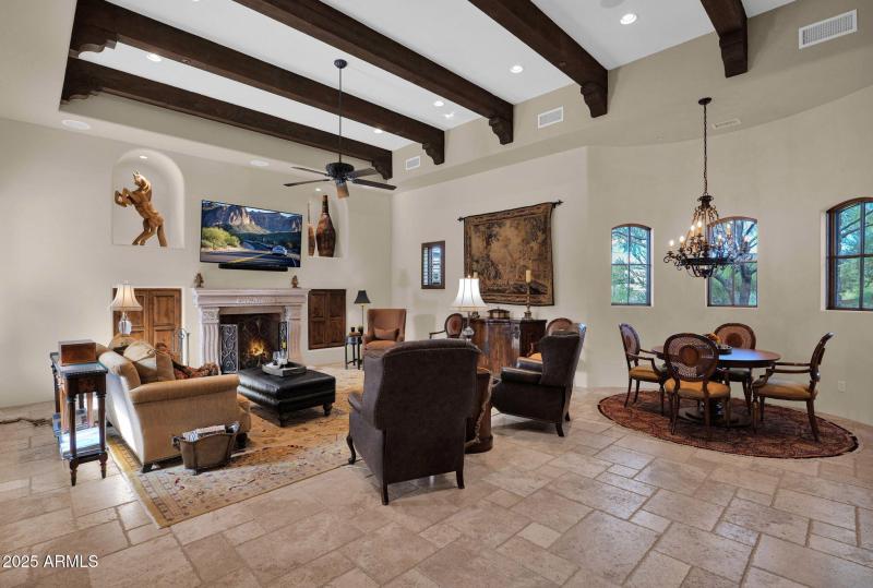 Great Room with Breakfast Area