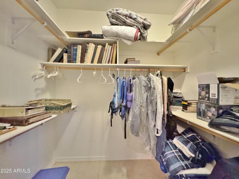 Walk in closet 2nd BR