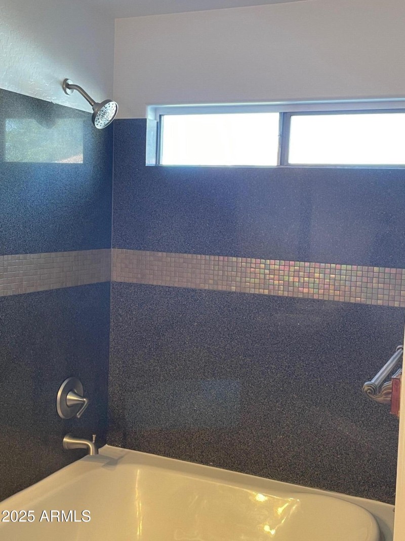 MB Windows about Jacuzzi Tub