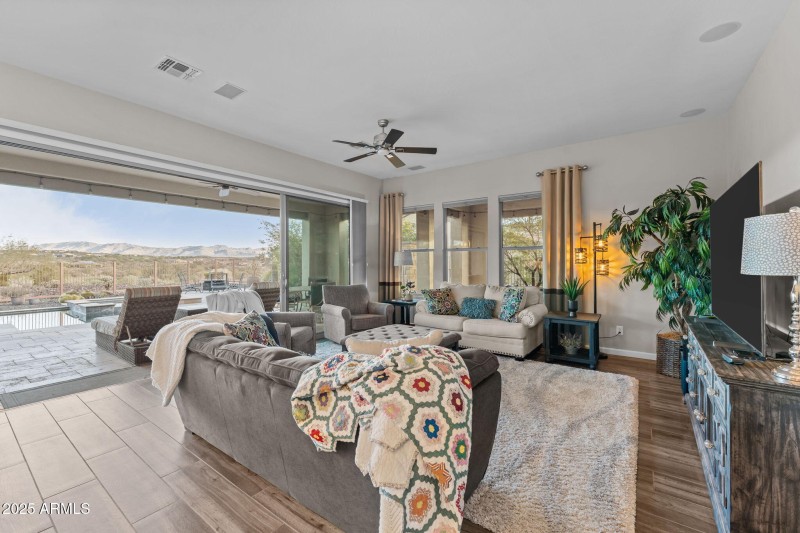 17-web-or-mls-DSC09428