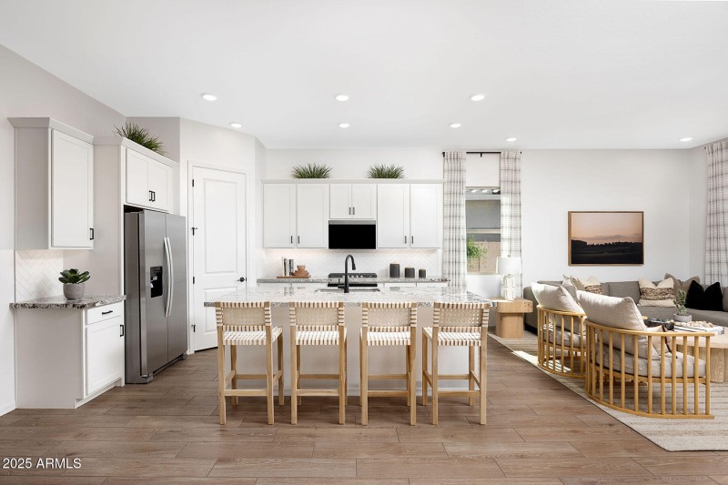 PHX_Tyler Ranch_Copper_Model_Kitchen (2)