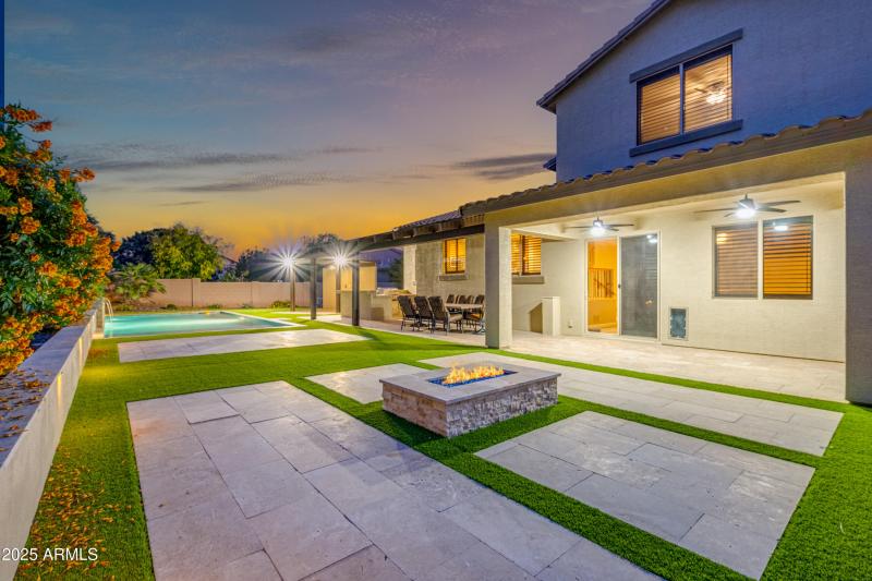 4587 S Ellesmere St-Twilight-2