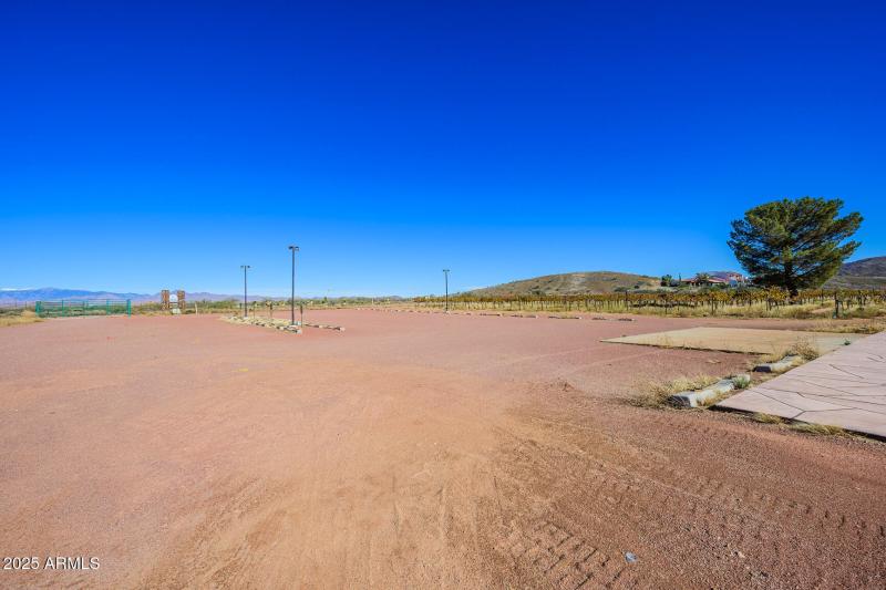 005 - 2909 E. Country Club Drive