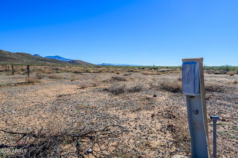 021 - 2909 E. Country Club Drive