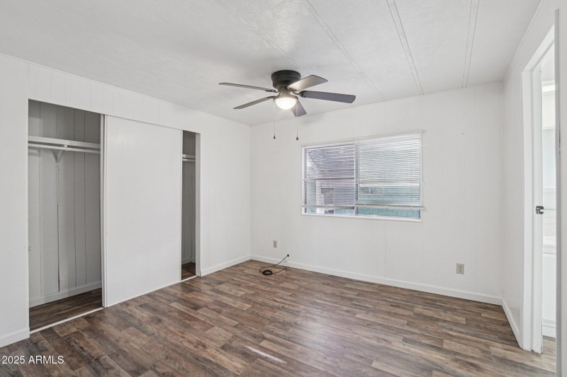 19-web-or-mls-E Broadway Rd-S0412-019