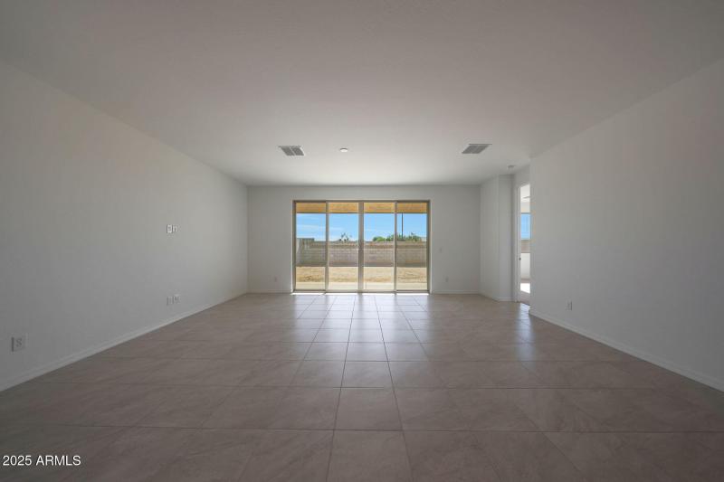 PHX_Empire_Lot 9069_Brandy_23009_Greatro