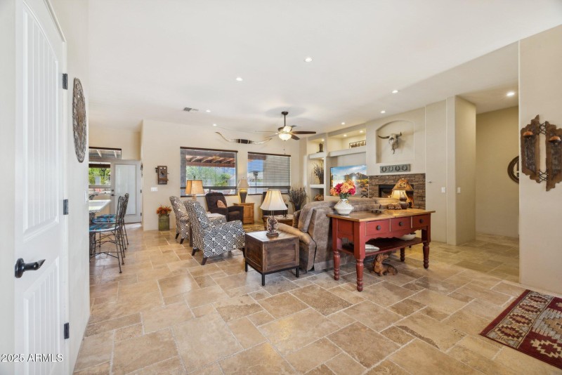 Great Room w/Fireplace