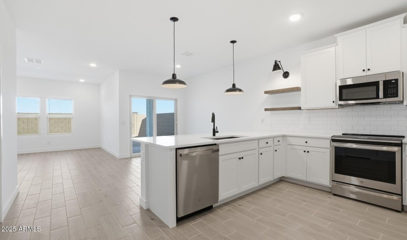 MR Lot #5 Kitchen (1) (Large)