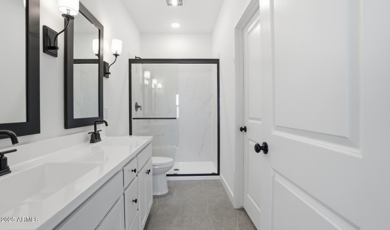 MR Lot #5 Primary Bath (2) (Large)