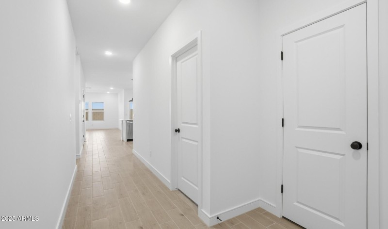 MR Lot #5 Foyer (Large)