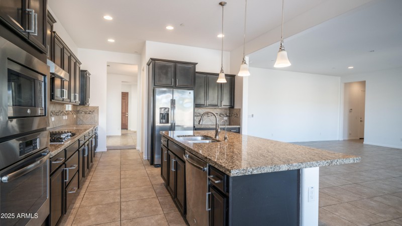 13778 W Jesse Red Dr-15