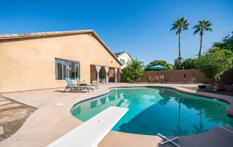 757 W Carob Way Exterior Photos-12