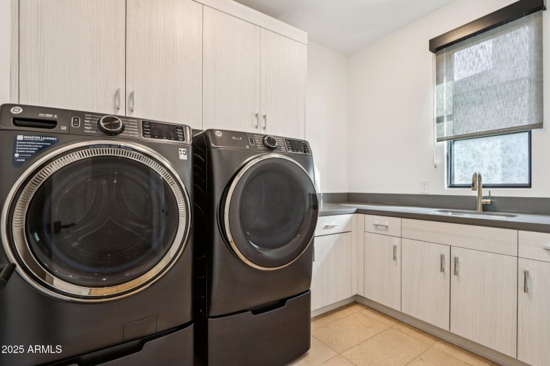 37-web-or-mls-N Cave Creek Rd 1037-S0412