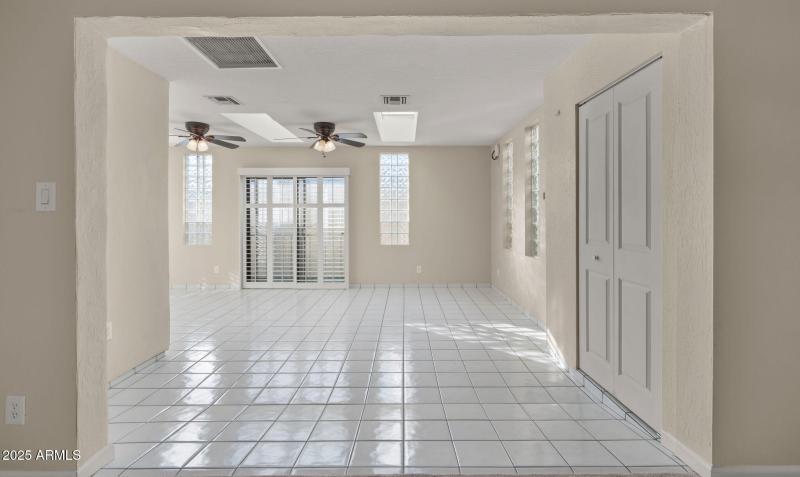 Sunroom & Large Closet