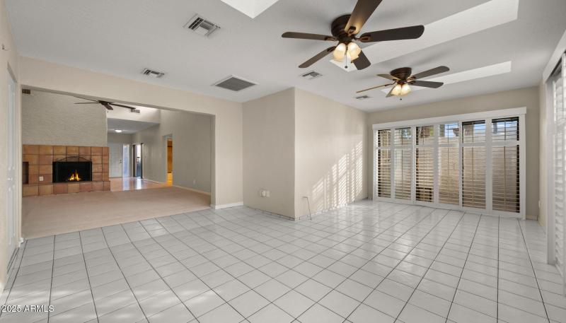Sunroom, Living Room