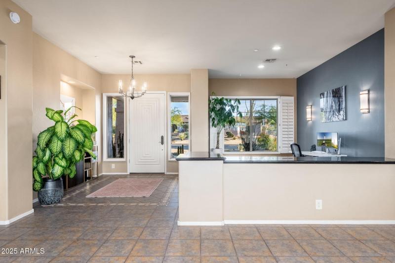 5744 E Hedgehog Pl - 04