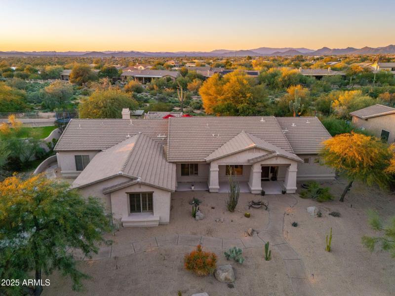 5744 E Hedgehog Pl - 82