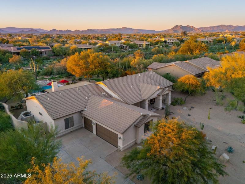 5744 E Hedgehog Pl - 83