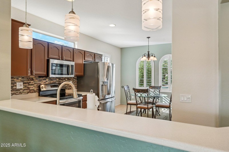 22-web-or-mls-N Wasson Peak Dr-S2411-020