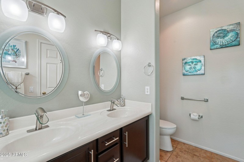 32-web-or-mls-N Wasson Peak Dr-S2411-030