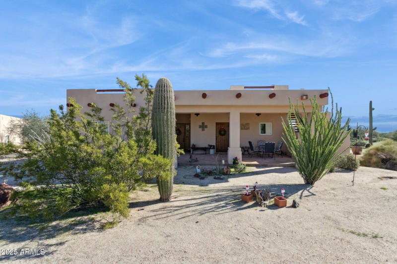 1-web-or-mls-2401-s-coyote-trail