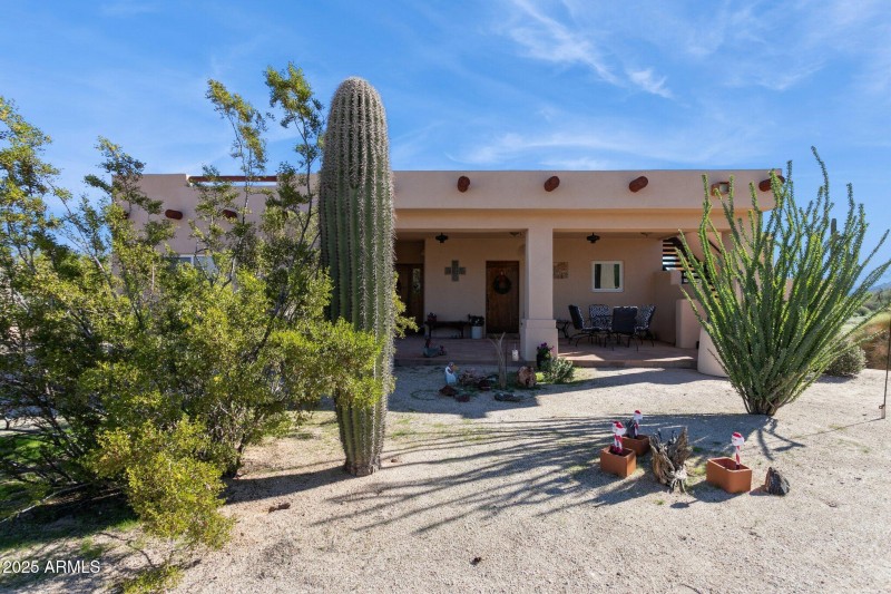 4-web-or-mls-2401-s-coyote-trail