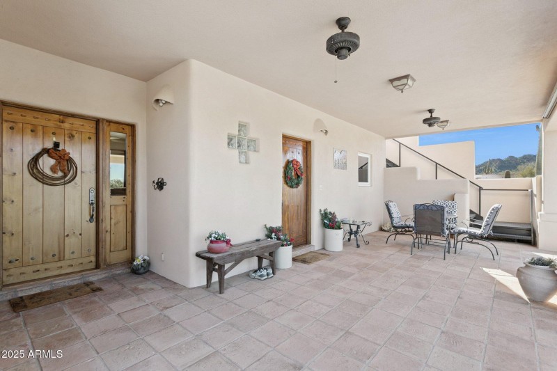 6-web-or-mls-2401-s-coyote-trail