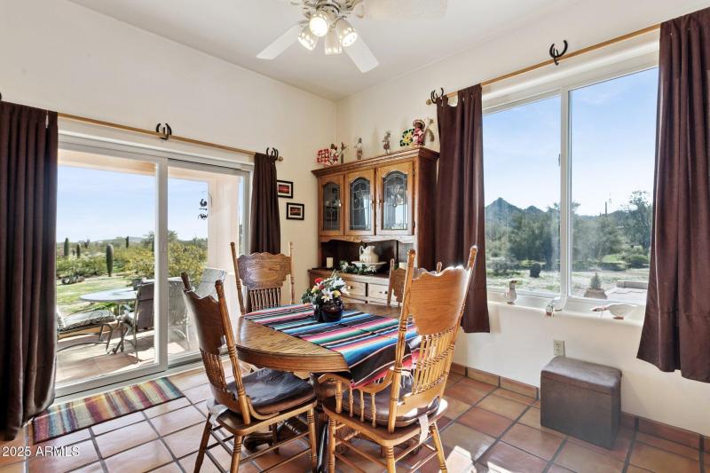 12-web-or-mls-2401-s-coyote-trail