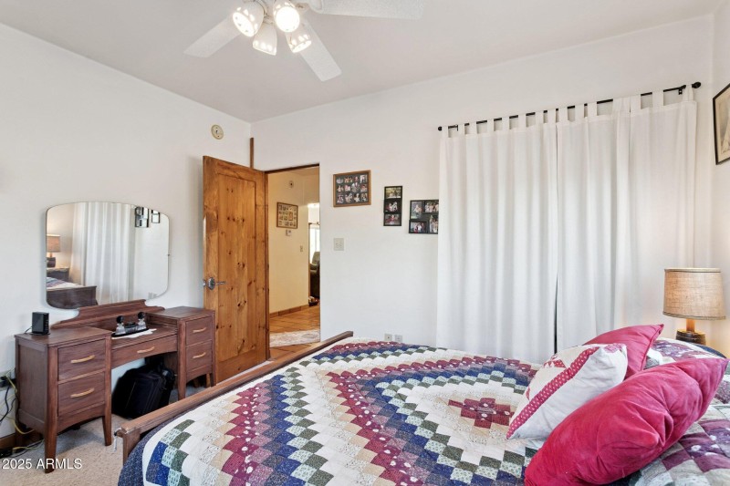 26-web-or-mls-2401-s-coyote-trail