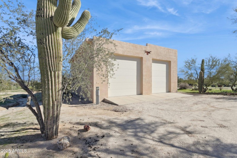 45-web-or-mls-2401-s-coyote-trail