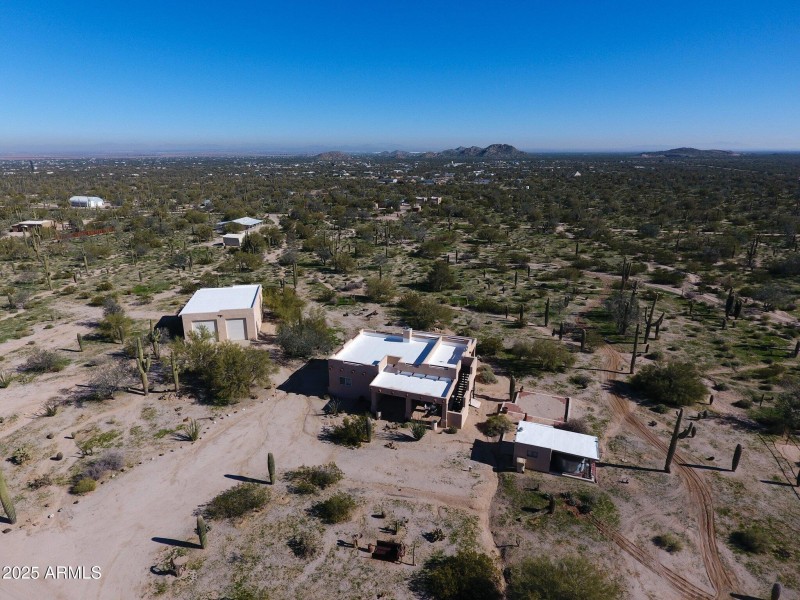 48-web-or-mls-2401-s-coyote-trail