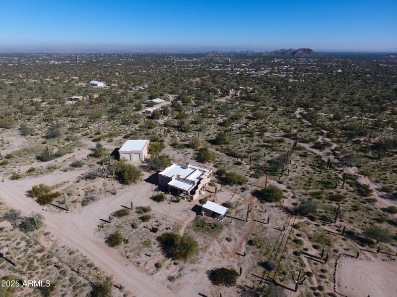 50-web-or-mls-2401-s-coyote-trail