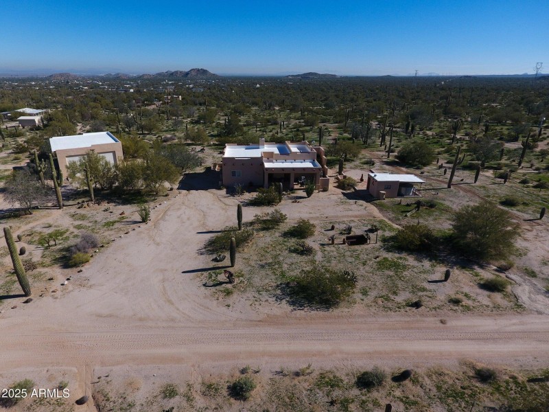 51-web-or-mls-2401-s-coyote-trail