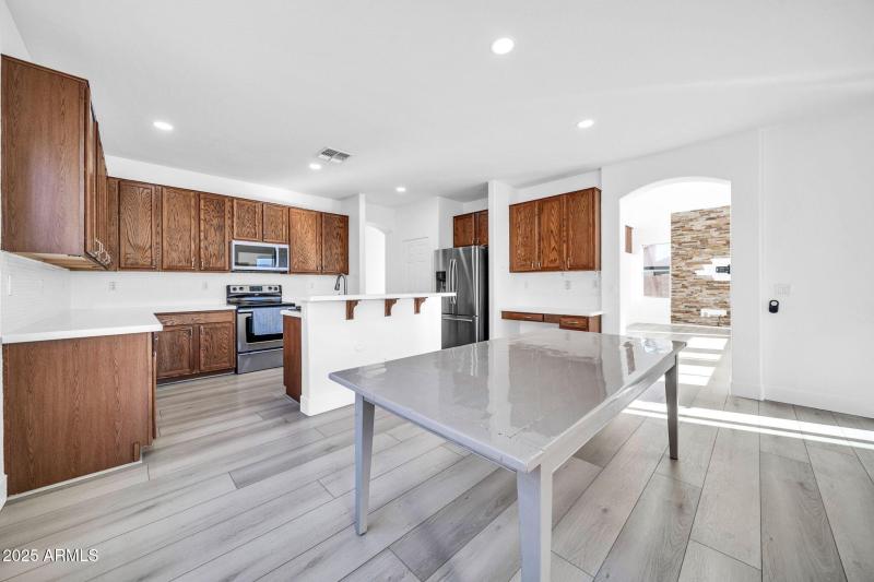 16529 W Saguaro Ln-18