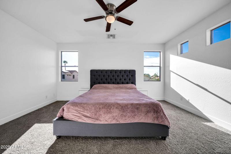 16529 W Saguaro Ln-24